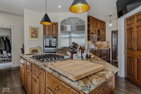 Photo of 4695 Stonebridge Court, Columbus, IN