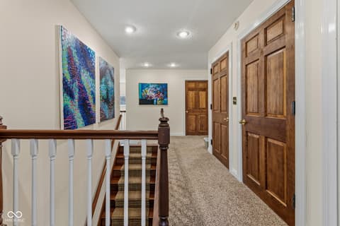 Photo of 4695 Stonebridge Court, Columbus, IN
