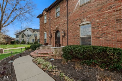 Photo of 4695 Stonebridge Court, Columbus, IN