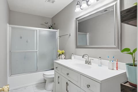 Photo of 10627 Wiley Lane, Indianapolis, IN