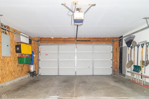 Garage at 10320 Alexia Drive, Indianapolis, IN