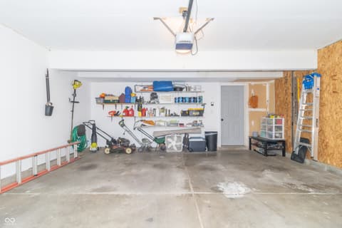 Garage at 10320 Alexia Drive, Indianapolis, IN