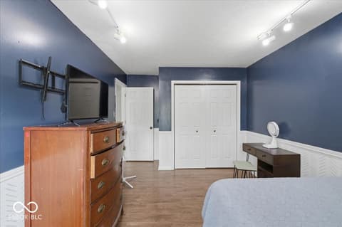 Photo of 18 Village Parkway, Pendleton, IN