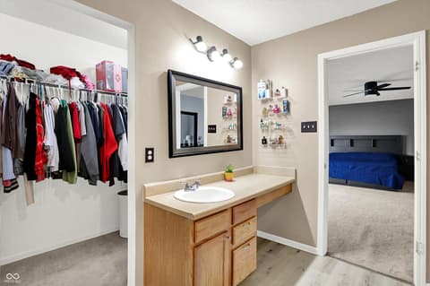 Photo of 5724 Grassy Bank Drive, Indianapolis, IN