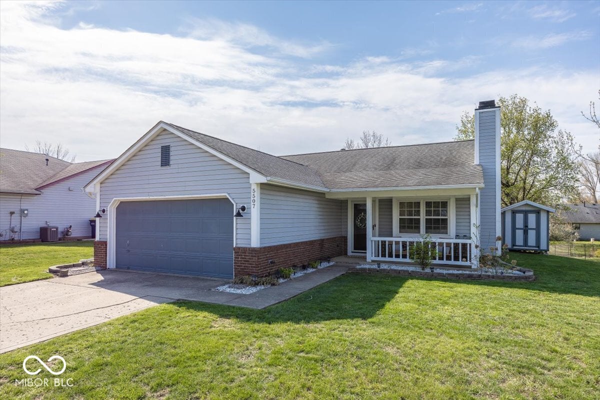 Front exterior at 5507 Pine Knoll Boulevard, Noblesville, IN