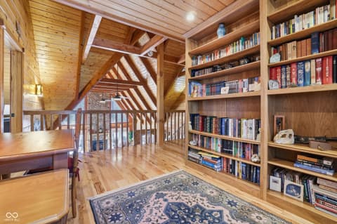 Loft — 2901 N Pierce Drive, Solsberry, IN