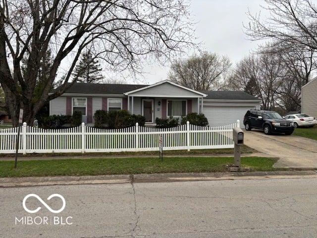 Front exterior at 604 Coolee Lane, Indianapolis, IN
