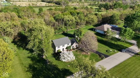 Aerial view at 106 Bays Drive, Noblesville, IN