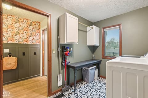 Laundry room at 649 Hamlet Drive, Avon, IN