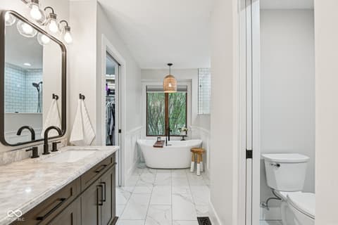 Primary bathroom at 649 Hamlet Drive, Avon, IN