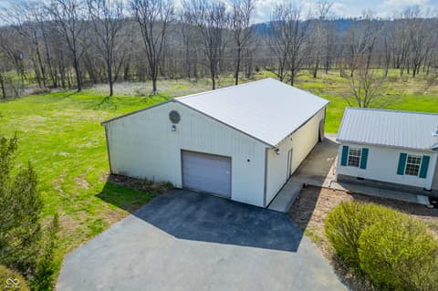 Photo of 4255 State Road 135 S, Nashville, IN