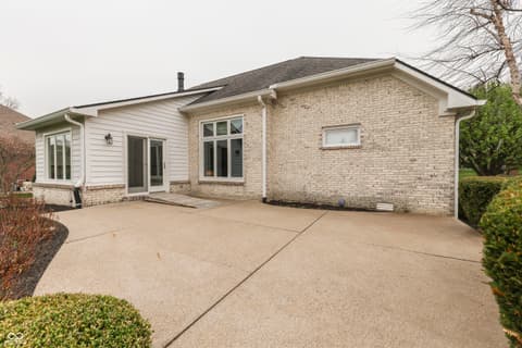 Photo of 3978 Brockton Manor South Drive, Greenwood, IN