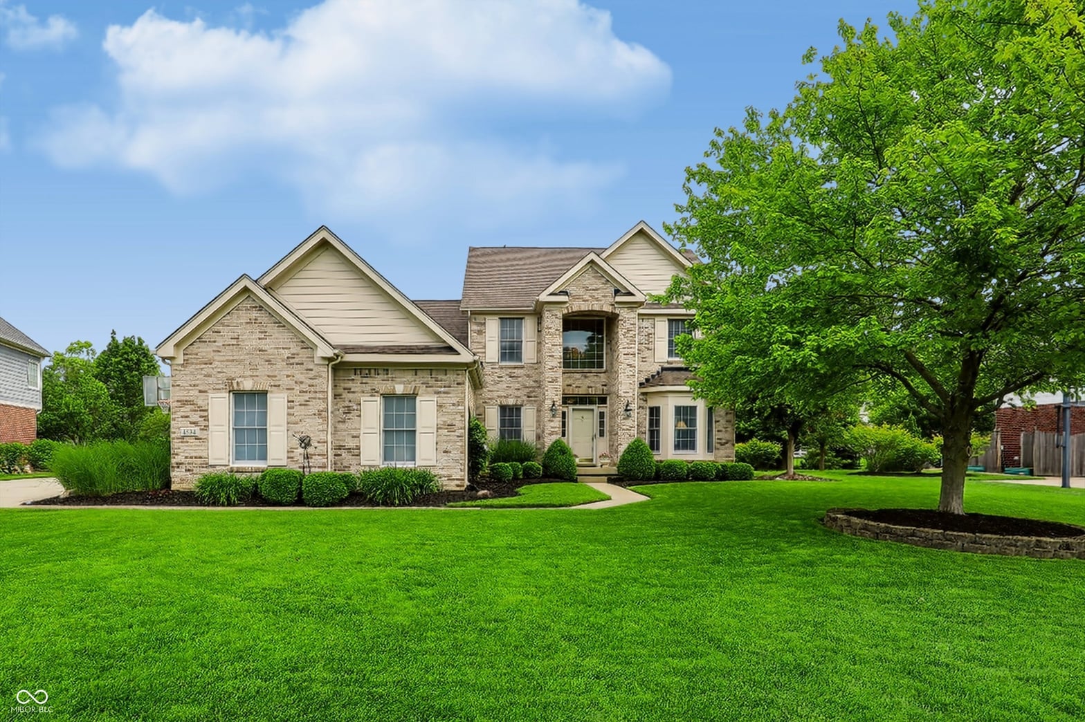 Front exterior at 4534 Sunflower Court, Zionsville, IN