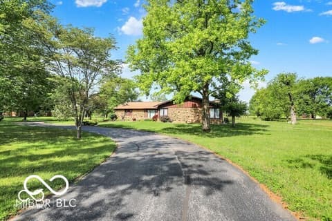 Photo of 5272 N Graham Road, Whiteland, IN