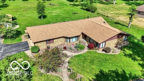 Photo of 5272 N Graham Road, Whiteland, IN