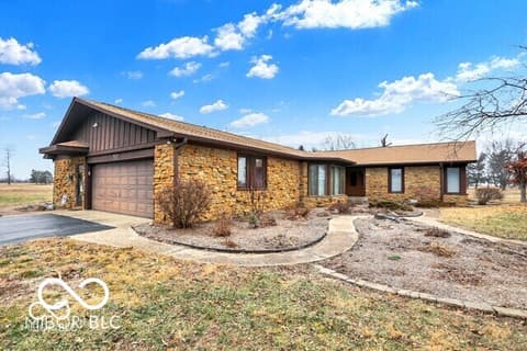 Photo of 5272 N Graham Road, Whiteland, IN