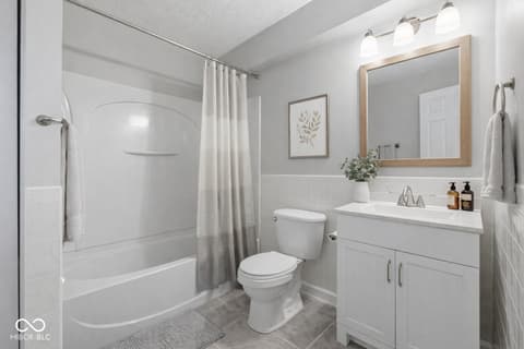 Photo of 3431 Ashgrove Drive, Indianapolis, IN