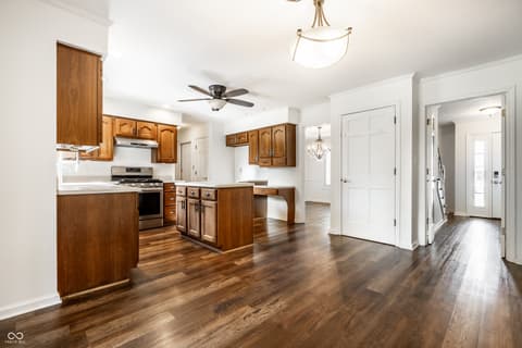 Photo of 828 Pebble Brook Place, Noblesville, IN