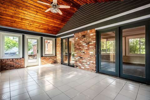 Photo of 828 Pebble Brook Place, Noblesville, IN