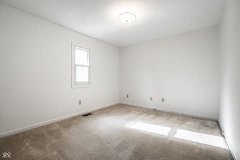 Photo of 828 Pebble Brook Place, Noblesville, IN