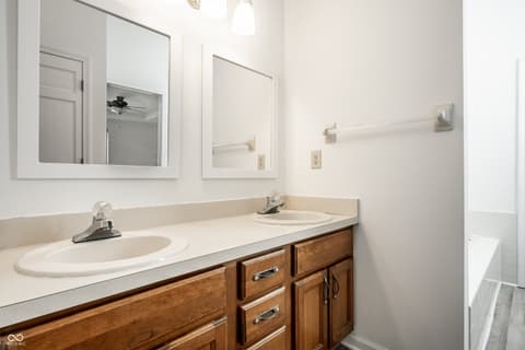 Photo of 828 Pebble Brook Place, Noblesville, IN