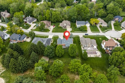 Photo of 828 Pebble Brook Place, Noblesville, IN