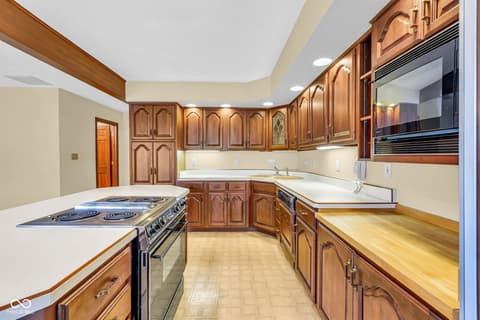 Kitchen at 5697 Ridge Hill Way, Avon, IN
