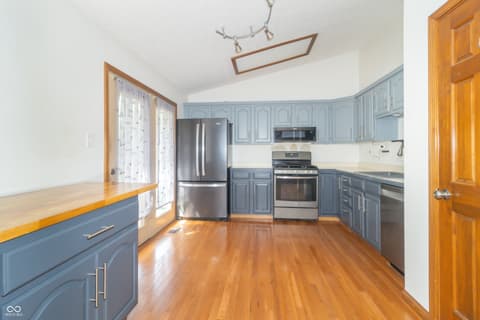 Photo of 143 E Elbert Street, Indianapolis, IN