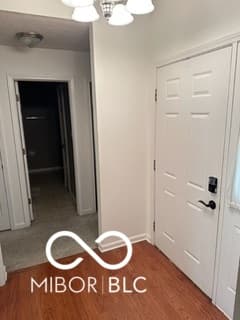 Photo of 1076 W Southport Road, Indianapolis, IN