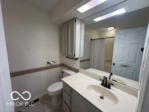Photo of 1524 E 83rd Street, Indianapolis, IN