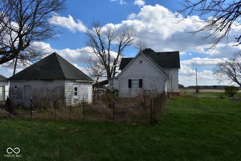 Photo of 364 W 1650 N, Summitville, IN