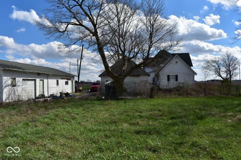 Photo of 364 W 1650 N, Summitville, IN