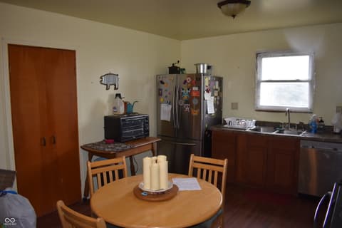 Photo of 364 W 1650 N, Summitville, IN