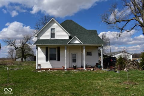 Photo of 364 W 1650 N, Summitville, IN