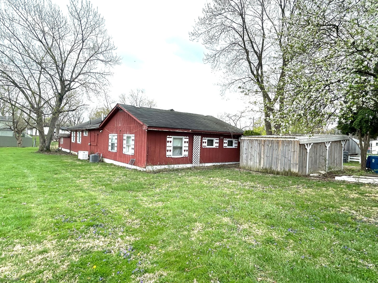 Photo of 319 Peach Tree Lane, Indianapolis, IN