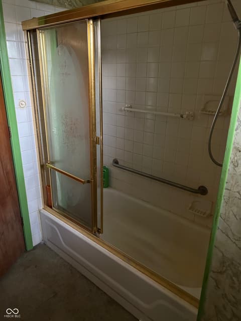 Photo of 319 Peach Tree Lane, Indianapolis, IN