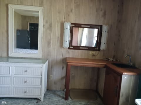 Primary bedroom at 319 Peach Tree Lane, Indianapolis, IN