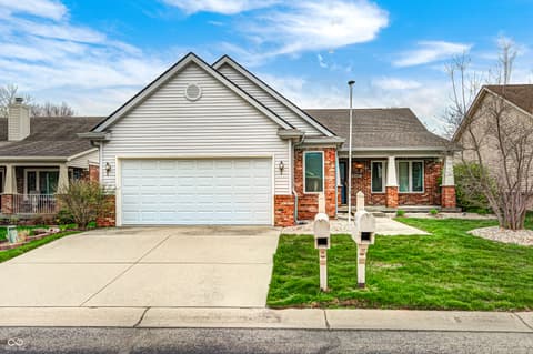 6445 Peak Lane