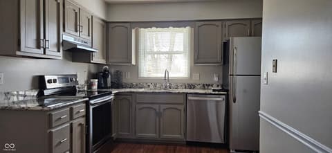 Photo of 4315 Southgate Drive, Indianapolis, IN
