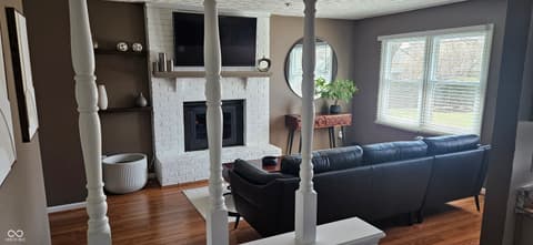 Photo of 4315 Southgate Drive, Indianapolis, IN