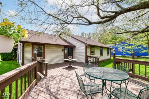 Outdoor living area at 7812 Hampton Place, Fishers, IN