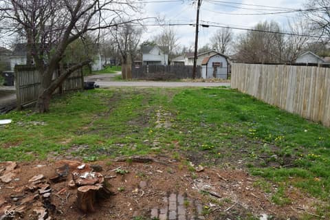 Yard at 1434 Lee Street, Indianapolis, IN