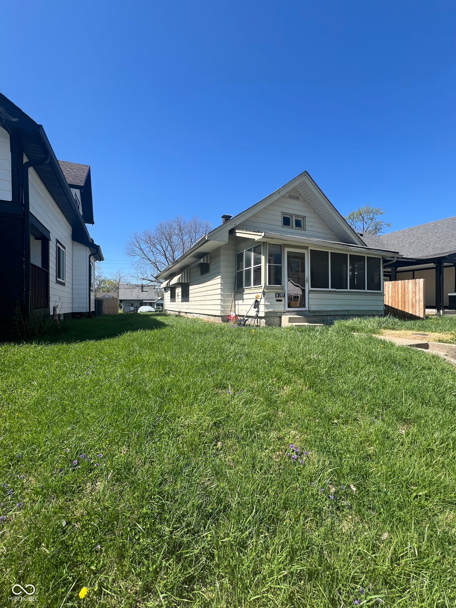 Photo of 2004 N Dexter Street, Indianapolis, IN