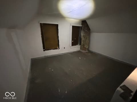 Photo of 643 Warren Avenue, Indianapolis, IN