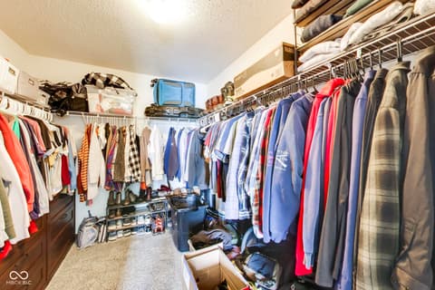 Walk In Closets — 106 Coralbury Court, Mooresville, IN