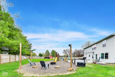 Yard at 106 Coralbury Court, Mooresville, IN
