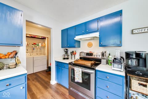 Kitchen at 106 Coralbury Court, Mooresville, IN