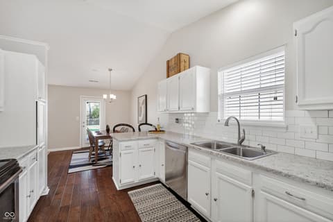 Photo of 6376 Dusty Laurel Drive, Whitestown, IN
