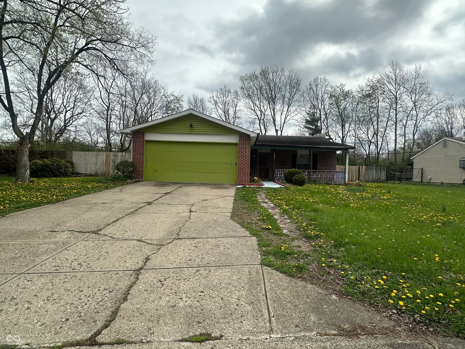 Front exterior at 7727 Alapaka Court, Indianapolis, IN