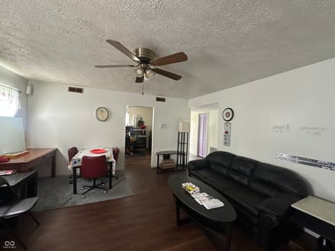 Living room at 7727 Alapaka Court, Indianapolis, IN